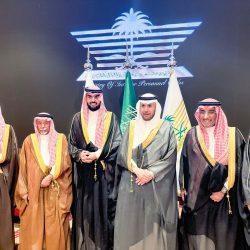 قيادات وطلاب تعليم مكة يزورون معرض “في محبة خالد الفيصل” ويستعرضون إرثه الثقافي والإداري