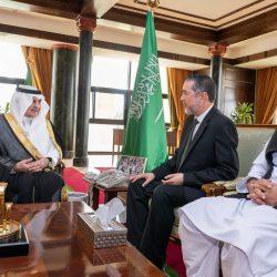 أمير تبوك يستقبل القنصل العام لجمهورية كينيا بجدة