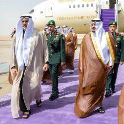 أمير دولة الكويت يصل الرياض وفي مقدمة مستقبليه نائب أمير المنطقة