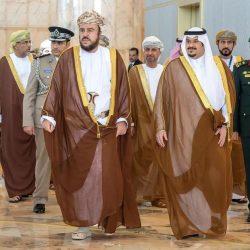 نائب أمير المنطقة الشرقية يتسلّم التقرير السنوي لفرع وزارة الموارد البشرية بالمنطقة
