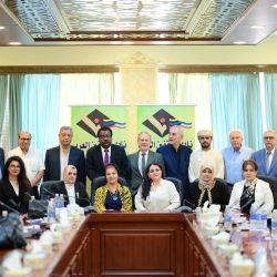 بيئة الكامل تبحث تخصيص مواقع لمشاريع خدمات المياه مع سعادة المحافظ