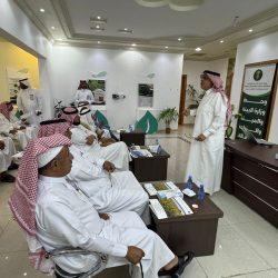 “بيئة الكامل” تسلّم 1000 شتلة لفرع جامعة جدة ضمن حملة التشجير