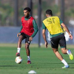 الطريجى – لـ  عنتر  – انت مدرسة إعلامية