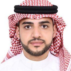 أكبر معمرة في حجاج الجمعيات الحاجة أمغلية حسين 97 عامًا تؤدي الفريضة بعد انتظار العمر كله برفقة ابنها