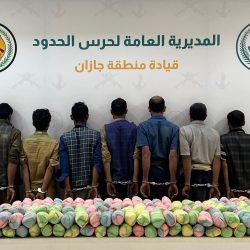 وزير الشباب والرياضة ومحافظ بورسعيد بجمھورية مصر العربية يتفقدا عدد من الانشطة الرياضية بالمدينة الشبابية والرياضية ببورسعيد