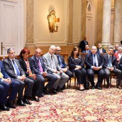 محافظ كفرالشيخ بجمهورية مصر العربية يشارك فى الحملة القومية للتبرع بالدعم