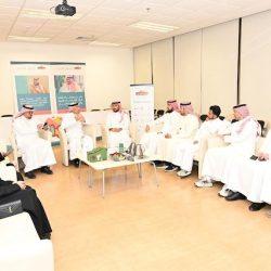 “بيئة الكامل” تقوم بجولة ميدانية على مزارع (دخن سايه) لدراسة التوسع في زراعته