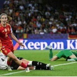 أمير القصيم يهنئ منتخب المنطقة لفئة تحت 13 عامًا بفوزه ببطولة المنتخبات الإقليمية على مستوى المملكة