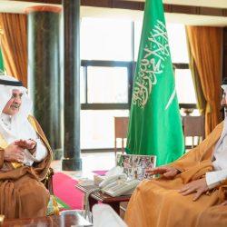 أمير تبوك يطمئن على صحة الشيخ عون أبو طقيقه