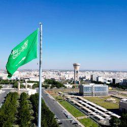 معي ومعنا حين نطق الإيمان في الغار وعند البحر !!