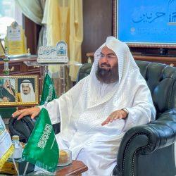 “السديس يرفع الشكر للقيادة الرشيدة على تجديد الثقة بأئمة وخطباء الحرمين الشريفين”