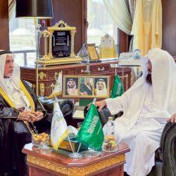 عملية جراحية نادرة تنهي معاناة فتاة يمنية من انحراف العمود الفقري بـ”نور مكة”