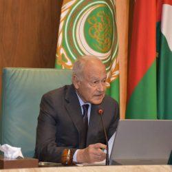 هل نملك هواتفنا… أم هي من تملكنا؟