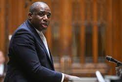 أمير منطقة القصيم يدشّن صالة “التنفيذي” الجديدة في مطار الأمير نايف بن عبدالعزيز الدولي