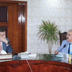 تهنئة تتحول إلى تكريم