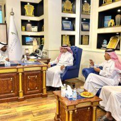 ‏محافظ الكامل يكرّم مدير مكتب وزارة البيئة والمياه والزراعة بالمحافظة