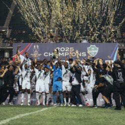 أماني القحطاني – تحصل على لقب التميز الفياب الفضي EFIAP/s. من الفدرالية الدولية لفن التصوير