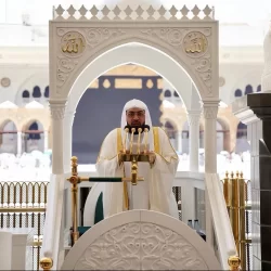 مستشفى الملك عبدالعزيز يفعّل اليوم العالمي لسرطان العظام في أحد المولات بجدة