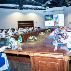 برعاية الأميرة نوف بنت فيصل آل سعود وبإشراف الفنانة مها ياسين والفنان أحمد جمال : تكريم المشاركين في معرض إلهامات فان جوخ 