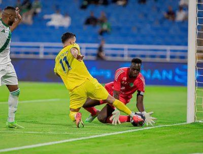 الأهلي يتغلب على الحزم بثنائية في دوري روشن
