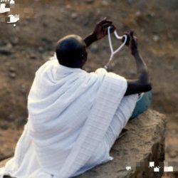 محافظ الأحساء يزور كليات الأولى بالأحساء