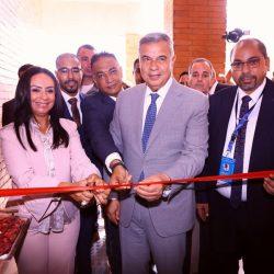 نائب رئيس مجلس الوزراء للتنمية الصناعية وزير الصناعة والنقل بجمھورية مصر العربية يتوجه الى الصين مبعوثاً عن فخامة رئيس الجمهورية للمشاركة في احتفالات الصين بالذكرى ال 80 لانتصار حرب المقاومة الشعبية الصينية