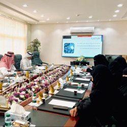 تعليم الطائف ينفذ حملة توعوية بلقاح الورم الحليمي لطالبات المرحلة المتوسطة تعليم الطائف ينفذ حملة توعوية بلقاح الورم الحليمي لطالبات المرحلة المتوسطة