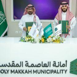 الأمير سلطان بن سلمان يزور معرض الرياض الدولي للكتاب