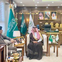 تتويج 7 شخصيات عربية بلقب فارس الإتيكيت في دبي