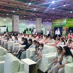 رئيس جامعة أمِّ القرى يدشّن الأدلة المؤسسية للجودة تزامنًا مع أسبوع الجودة العالمي 2025