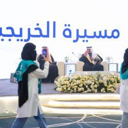 أمير تبوك يستقبل سفير جمهورية بولندا