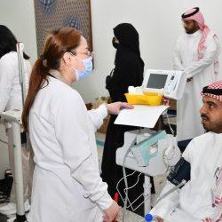 معالي رئيس الشؤون الدينية يُعزّي في وفاة مؤذن المسجد النبوي الشيخ فيصل بن عبدالملك نعمان – رحمه الله