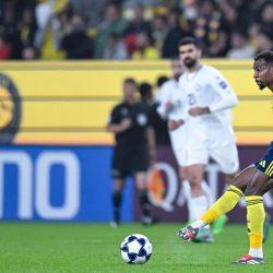 جراحة متقدمة تنهي معاناة مريضة عشرينية من تشوه عظم الفخذ بـ”مدينة الملك عبدالله الطبية بمكة”