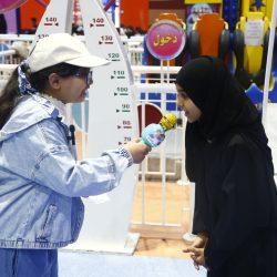 صـــدى الكلمـــات.. جوهـــــر الإنســـــان أخلاقـــــه