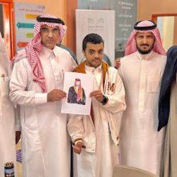 مدير تعليم الطائف يكرم المعلم حامد المالكي نظير تحقيقه المركز الأول خليجياً