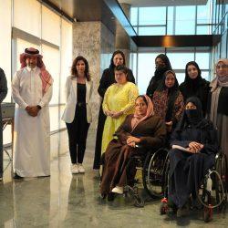 استشاري يحذر : كثرة استخدام “الألعاب الإلكترونية” تصيب الأطفال بهذه الأمراض