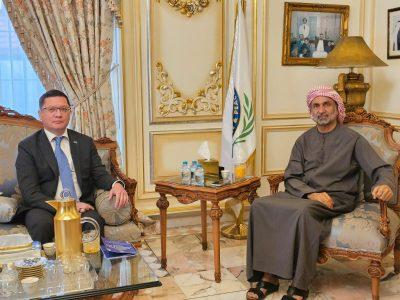 رئيس المجلس العالمي للتسامح والسلام يتوج بوشاح الشرف من رئيس كازاخستان قاسم جومارت توكاييف.