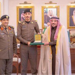 (صالة V.I.P عار اجتماعي)