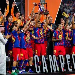 أمير منطقة القصيم يزور سماحة مفتي عام المملكة في منزله بالشماسية