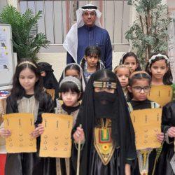 “معالي وزير الموارد البشرية يكرّم فرع الوزارة بمنطقة مكة المكرمة لتحقيقه المستوى الذهبي بجائزة التميز المؤسسي لعام 2025م”