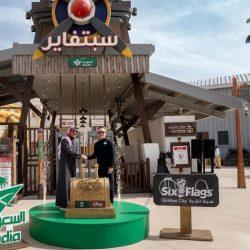 رمضان في ذاكرة الباحة.. “المشاعيل” تضيء القمم والأسواق الشعبية تجسّد روح التكافل الاجتماعي