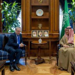 الكشافة يشاركون بفاعلية في تنظيم حركة المصلين والزوار حول المسجد النبوي ضمن معسكر الخدمة العامة بالمدينة المنورة