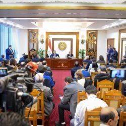 وزير الخارجية المصري يسلم 1000 طن من المساعدات الإغاثية خلال زيارته لبيروت