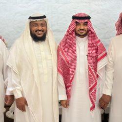 الاتحاد الدولي للملاكمة يضم جون جونز سفيراً عالمياً للملاكمة بدون قفازات