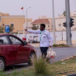 معسكر الخدمة العامة بالمدينة المنورة يعزز خدماته لزوار المسجد النبوي عبر مبادرات إفطار صائم ورعاية الأطفال التائهين