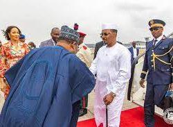 “الدفاع” الكويتية: القوات المسلحة رصدت (7) صواريخ باليستية وصاروخين جوالين و(26) مسيَّرة في الساعات الـ(24) الماضية