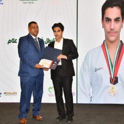 بمشاركة فاعلة من نخبة من أطباء العيون السعوديين : تدشين أول مبادرة دولية للعناية بمرضى إلتهابات العنبية