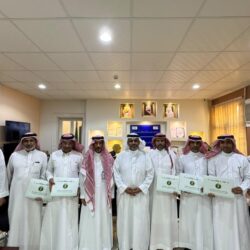 بيئة الكامل – تنفذ مبادرة بيئية لتوزيع عدد من الشتلات المتنوعة على