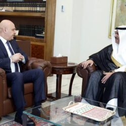 ملك البحرين والرئيس الفرنسي يعقدان جلسة مباحثات