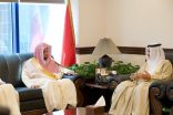 النائب العام يلتقي نظيره البحريني في المنامة